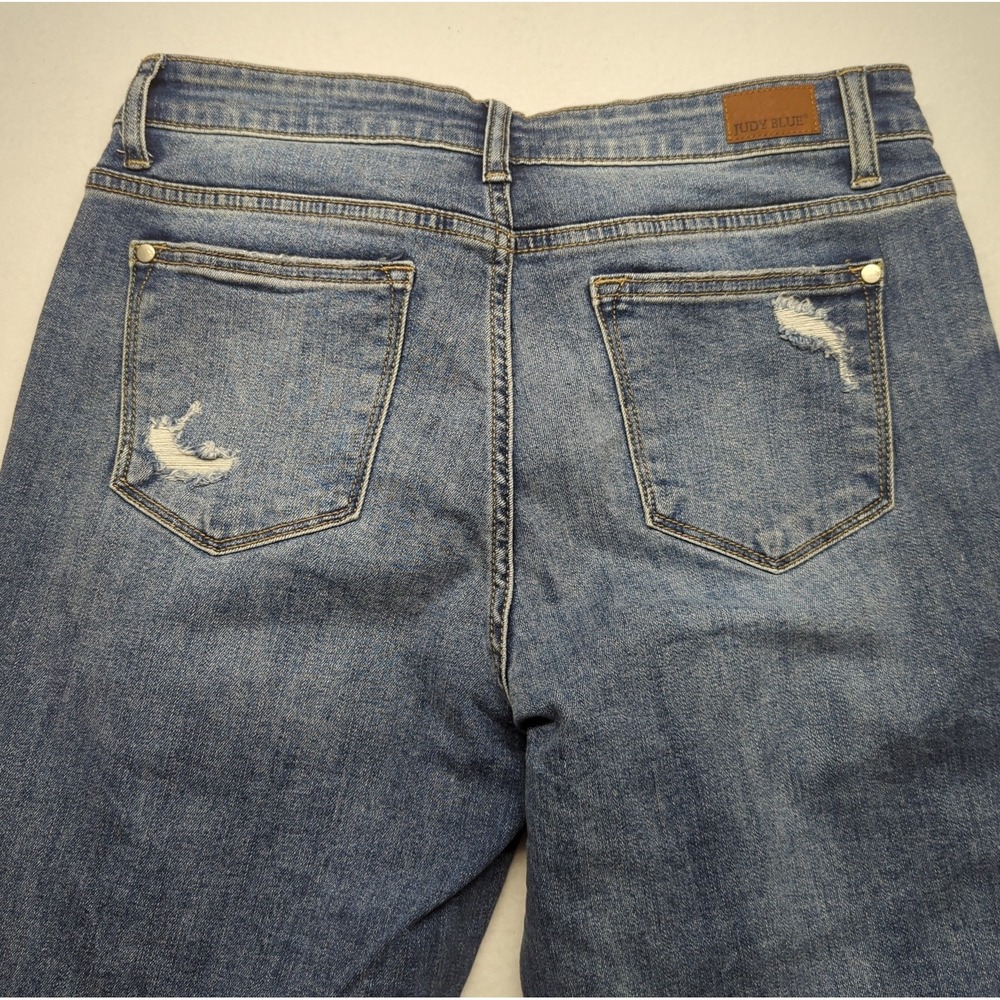 Judy Blue Boyfriend Fit Distressed stretch Jeans Medium Wash Womens 9/29 - Picture 8 of 9